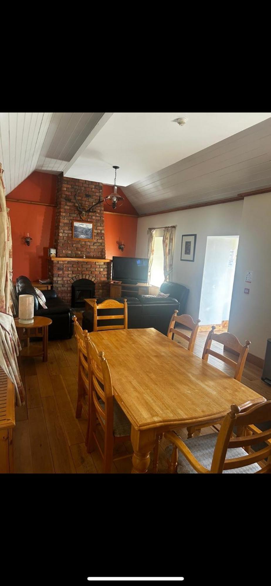 Yewwood Cottage ニューリー エクステリア 写真