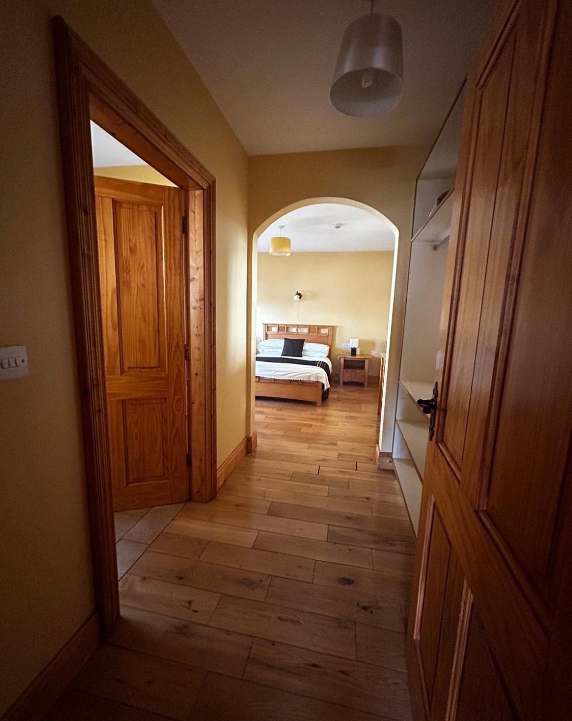 Yewwood Cottage ニューリー エクステリア 写真